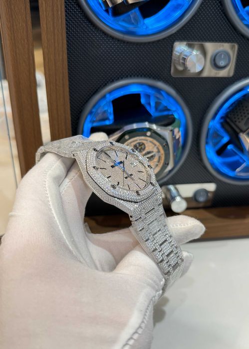audemars piguet royal oak icedout цял диамант