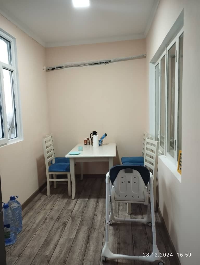 Срочно 2 ух комнатная квартира