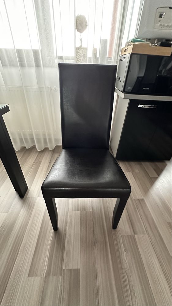 Masa bucatarie cu 6 scaune