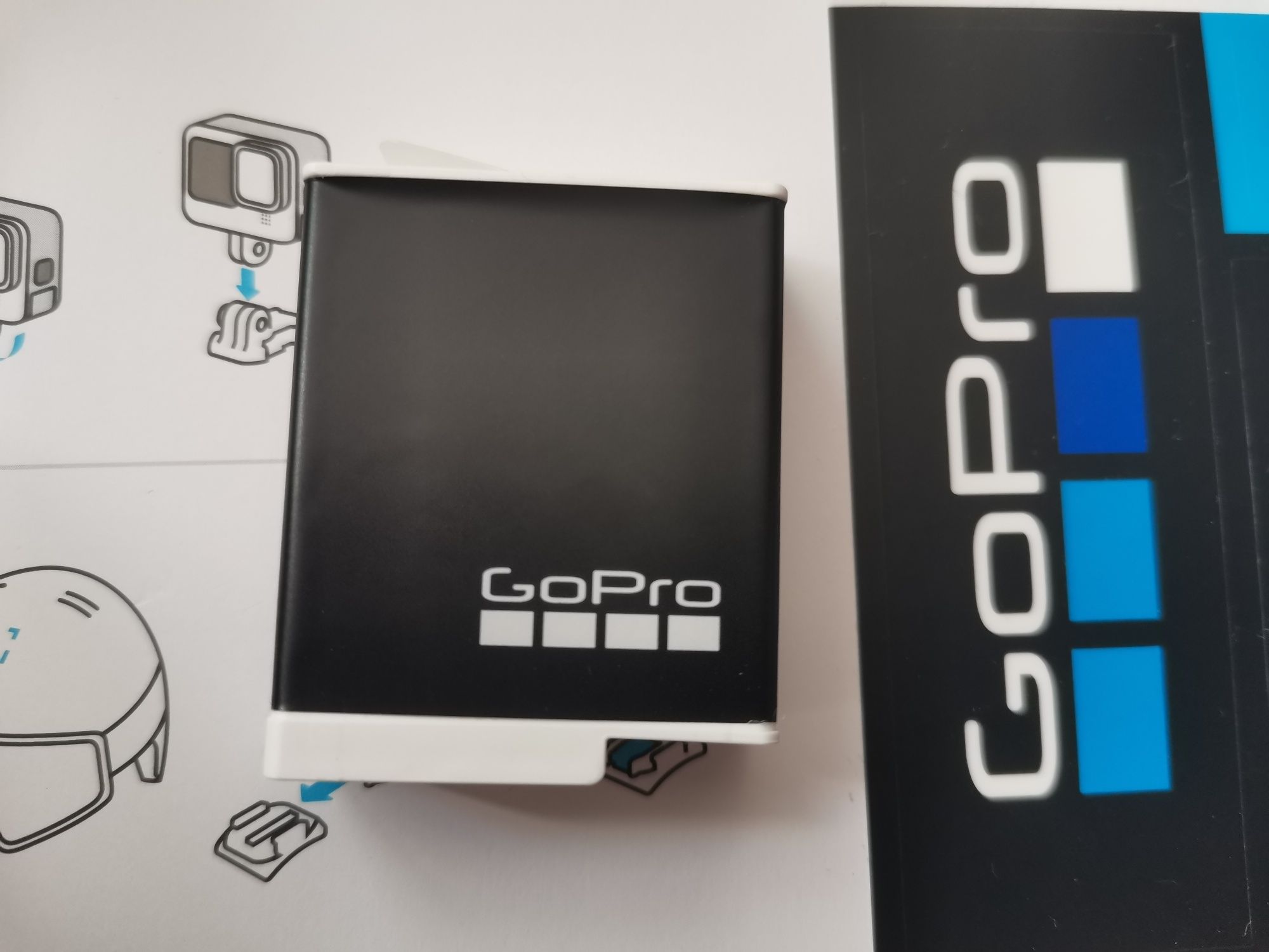 GoPro 11 Black + card de memorie