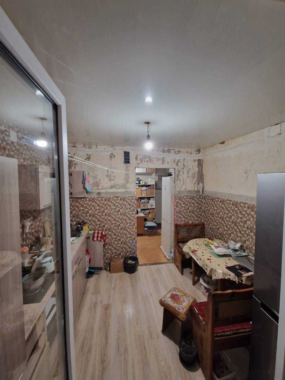 Продам 2 к.кв. на 8 мкр.