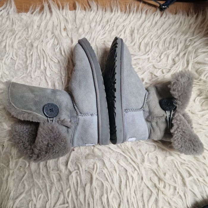 Cizme Ugg marimea 36