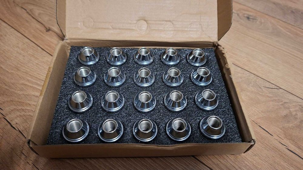 Set 20 prezoane/piulite Ford M12x1.5 – pentru jante aliaj originale