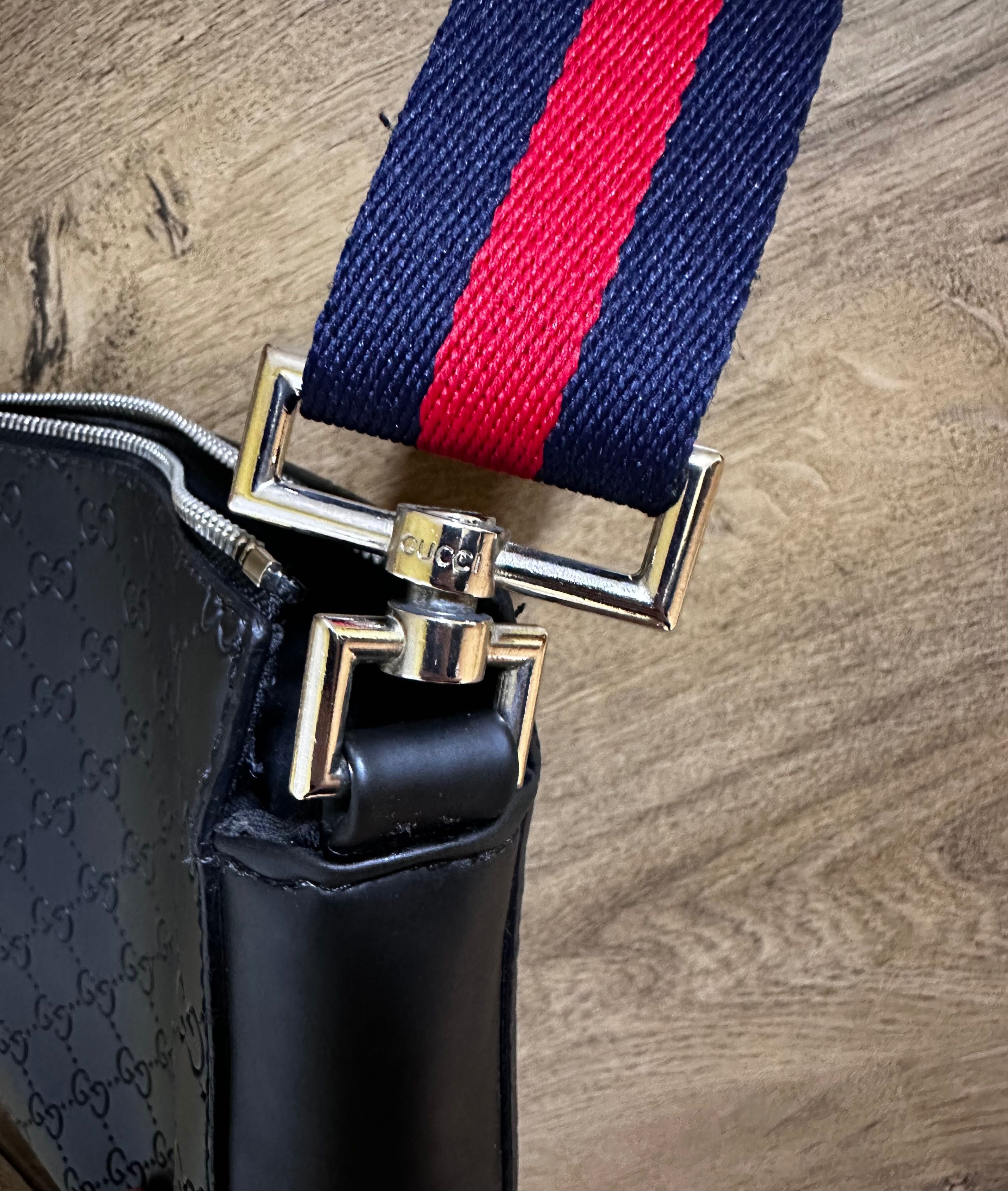Мъжка чантичка Gucci