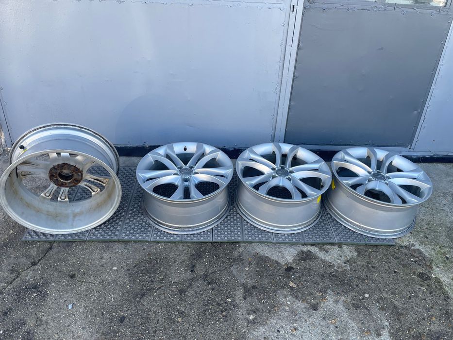 АУДИ А4 18-цола Лети джанти Audi
АУДИ А4,A5 18-цола Лети джанти AudiA4