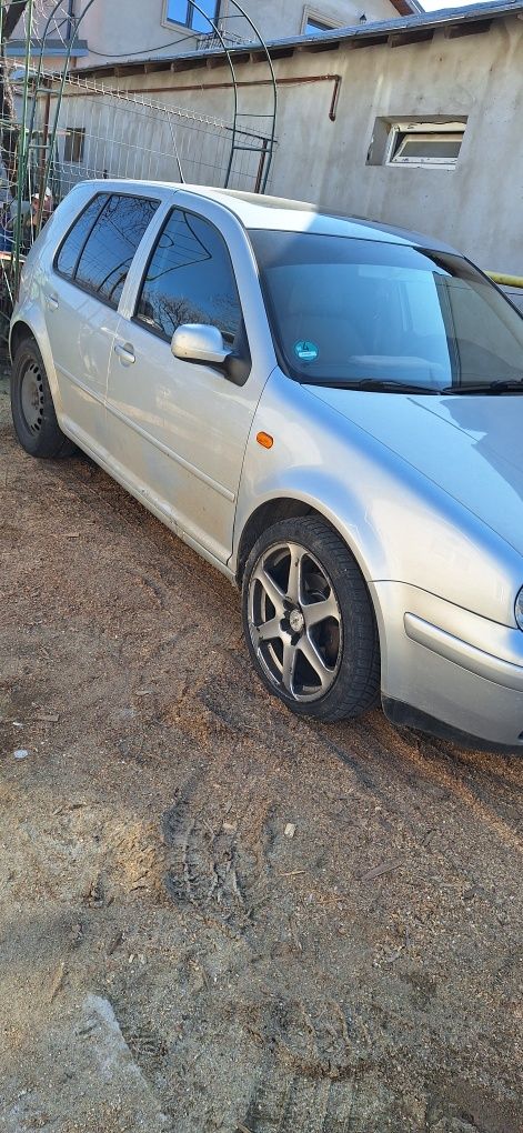 VW Golf 4 2000 benzina