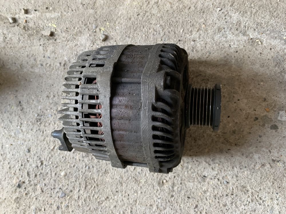 Alternator Renault Laguna 3 2.0 dci