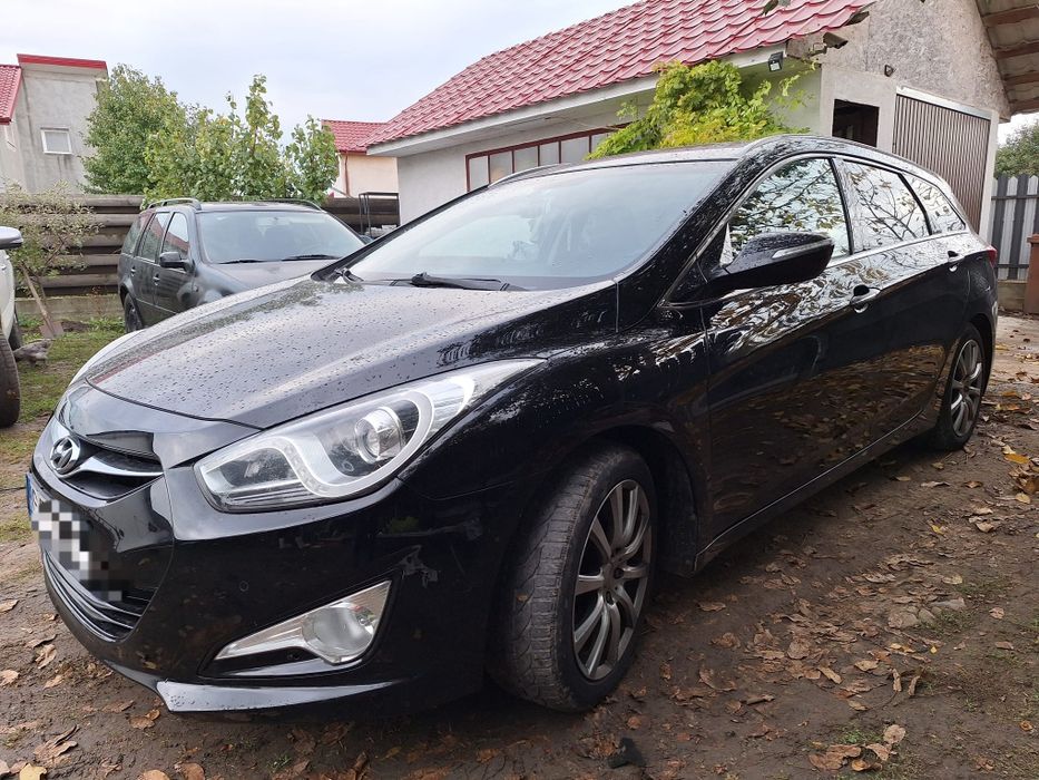 Vând Hyundai i 40
