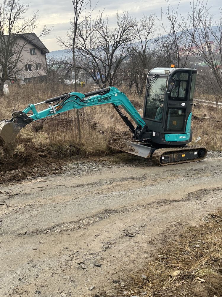 Sapaturi cu excavator de 3 tone