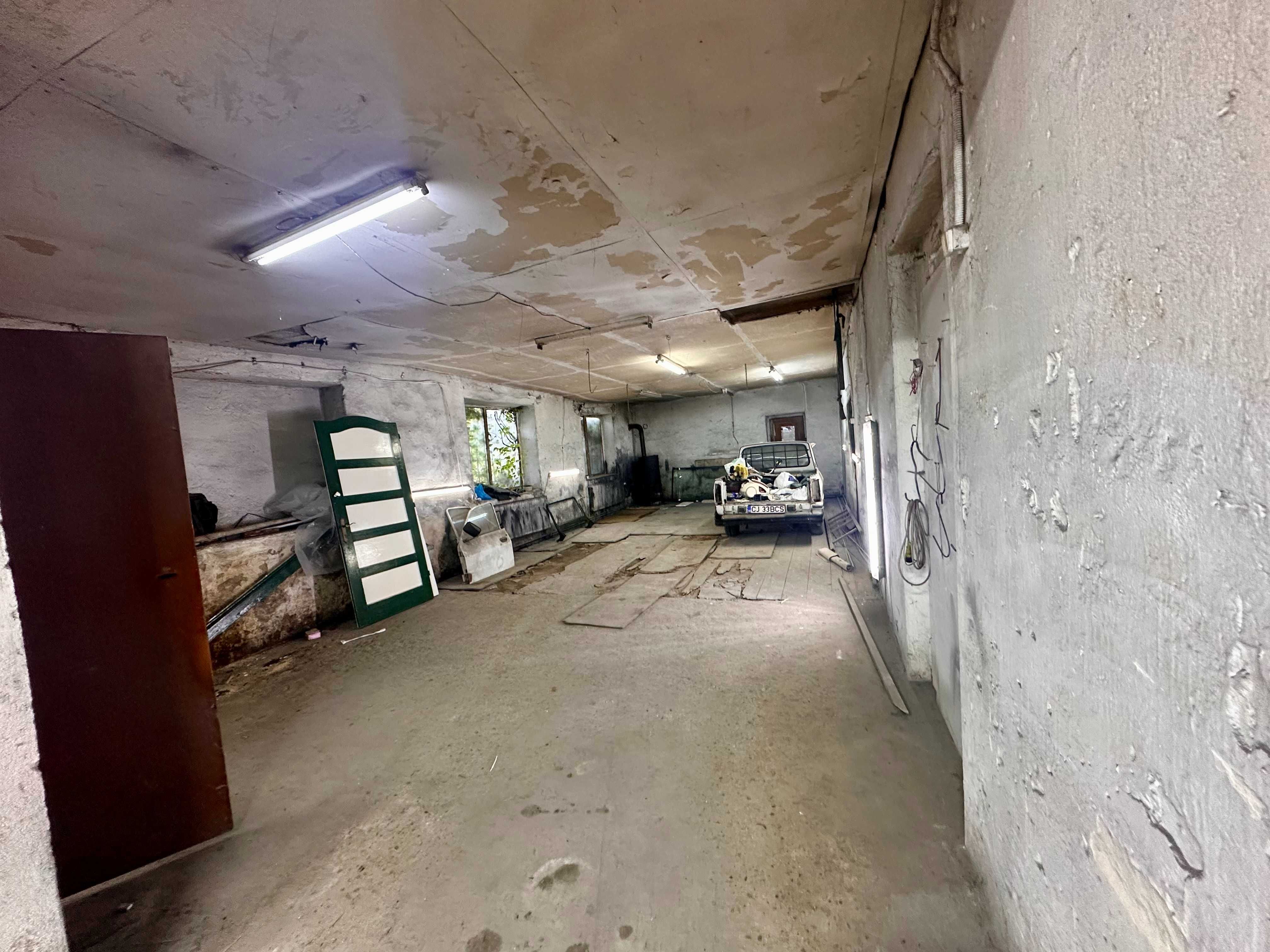 Spatiu pentru atelier sau depozitare de inchiriat.