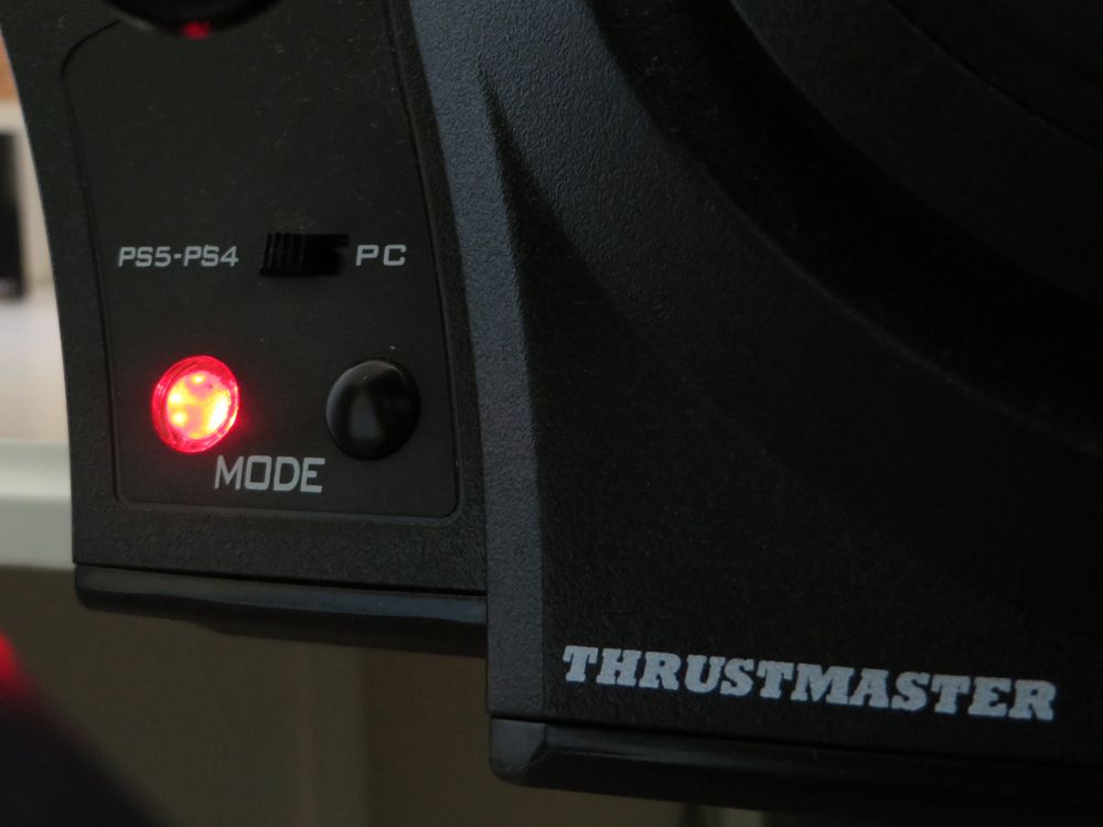 Волан с педали thrustmaster t300 rs gt