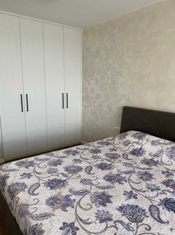 Дава се под наем Двустаен апартамент в София, Дружба 2 - 80 кв.м за 816 € - Снимка #6