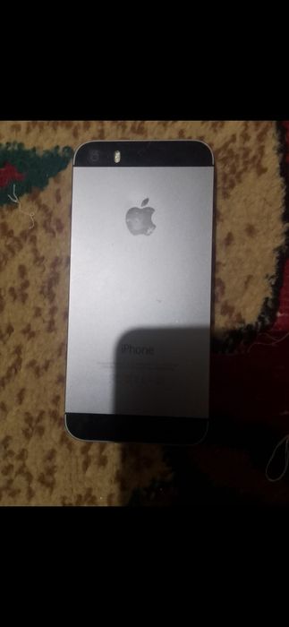 Продам срочно айфон 5s