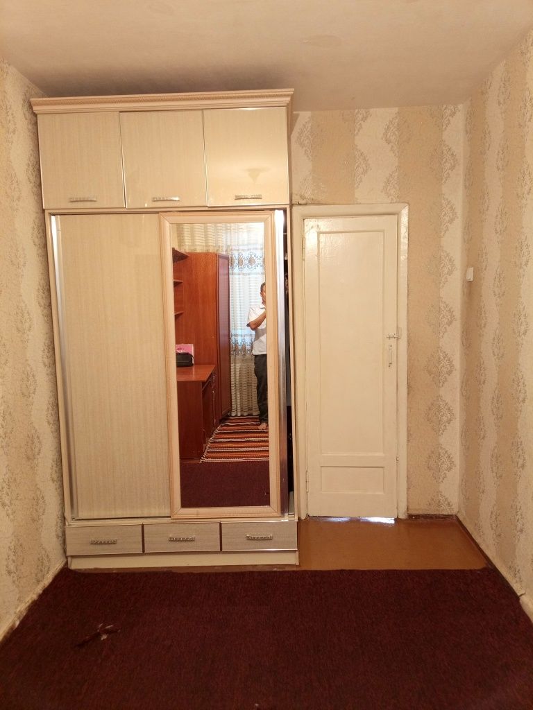 Зарафшон шахирида 2 хонали уй сотилади