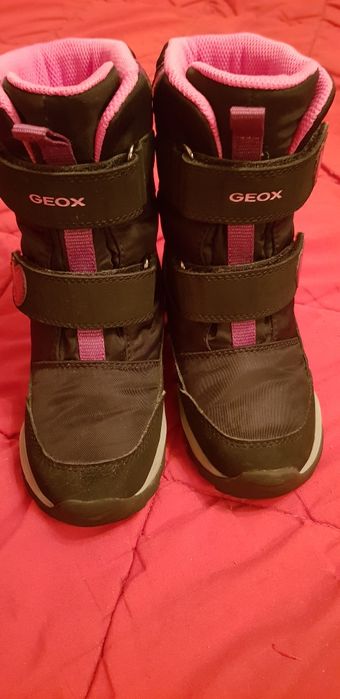 Ghete impermeabile de fetite