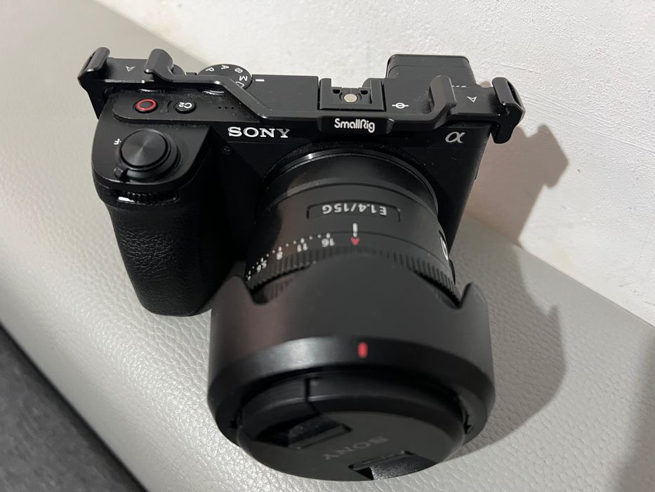 Sony a6700 aps-c+Sony 15mm f1.4