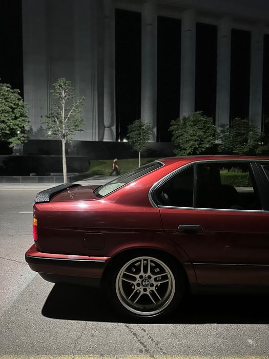 BMW e34 сотилад 5500$