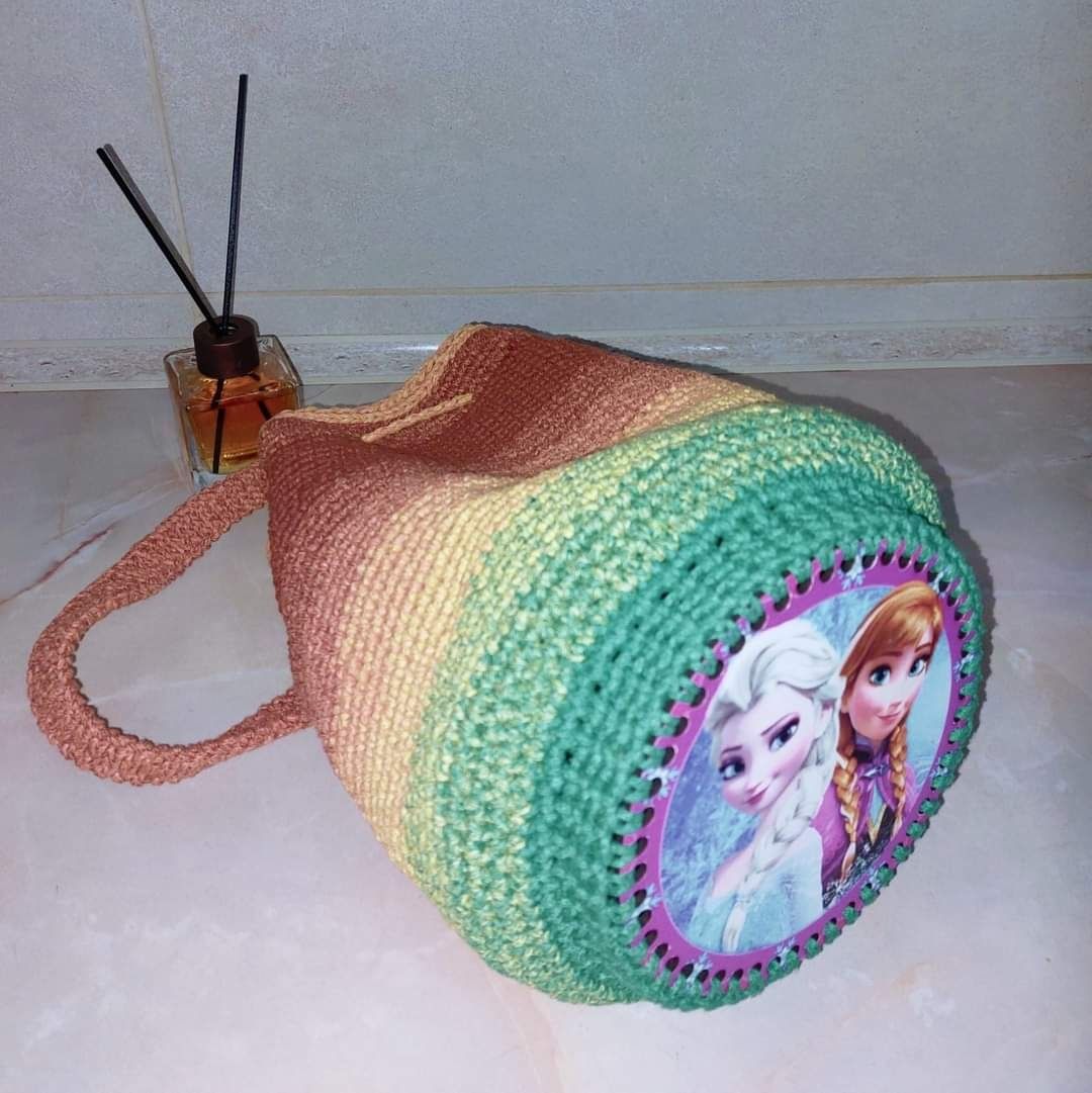 Rucsac handmade! Idei de cadouri pentru cei mici si cei mari!!