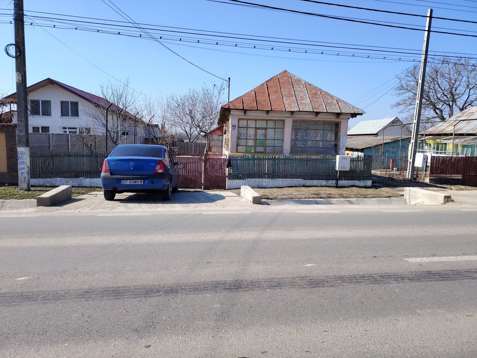 Terenuri intravilae (locuri de casă)
