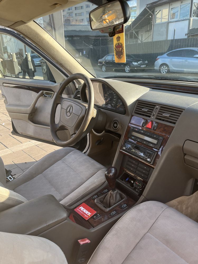 Mercedes w202 c180