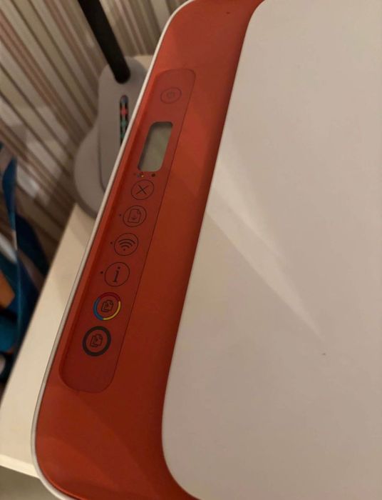 Imprimantă HP DeskJet 2700