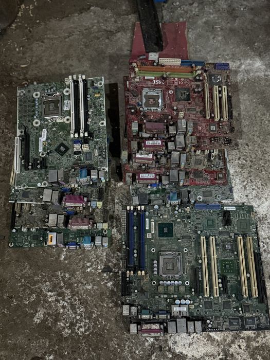 componente pc / laptop - tablete  - telefoane defecte de reciclat