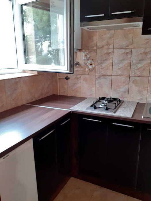 Inchiriez garsonieră, Suceava, zona Penny Burdujeni, strada Eroilor.