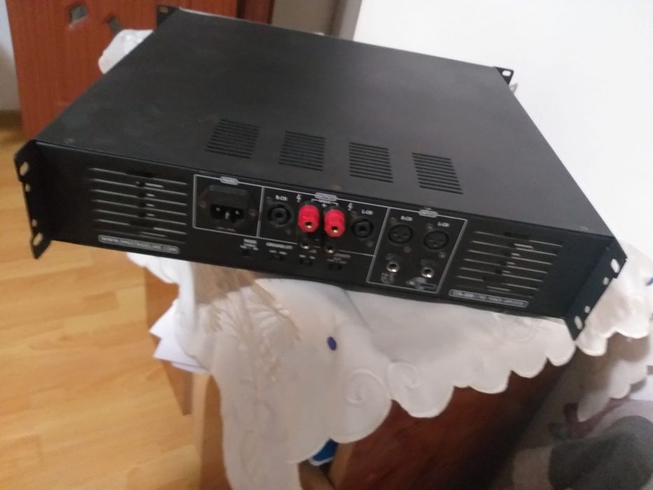 Vând putere stage linie plus cabluri  conectica