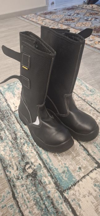 Продам керзовые сапоги