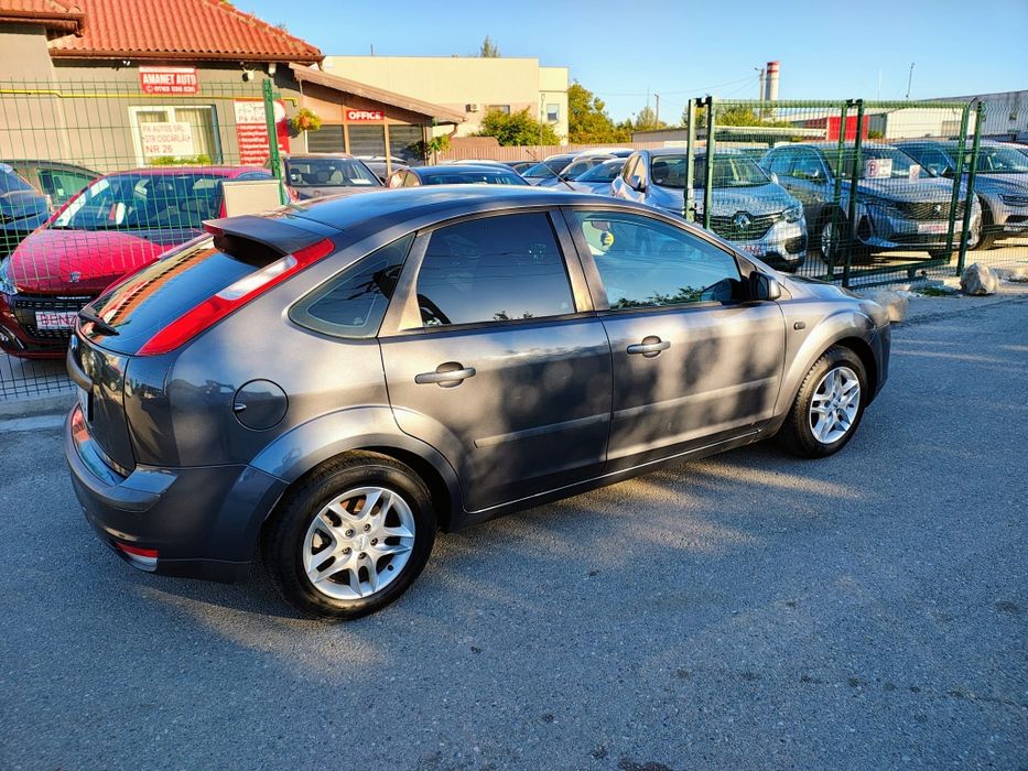 Ford Focus/An 2006/Benzina/Înmatriculată