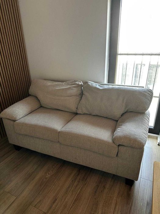 Canapea doua locuri, stare impecabila