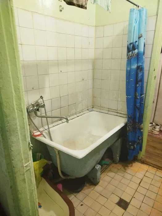 СРОЧНО !! Продается квартира в Яшнабаде 2/2/4 ( 50 кв/м ) Авиасозлар 1