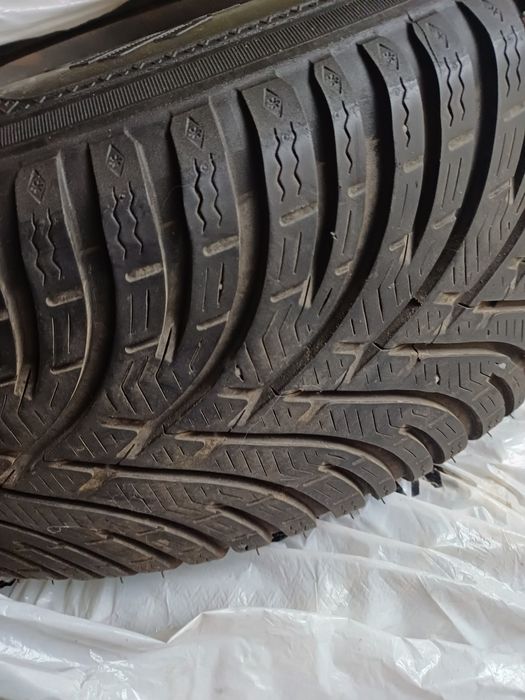 Vând roti /anvelope iarna 215/60 r 16 5x112  KLEBER Krisalp HP3