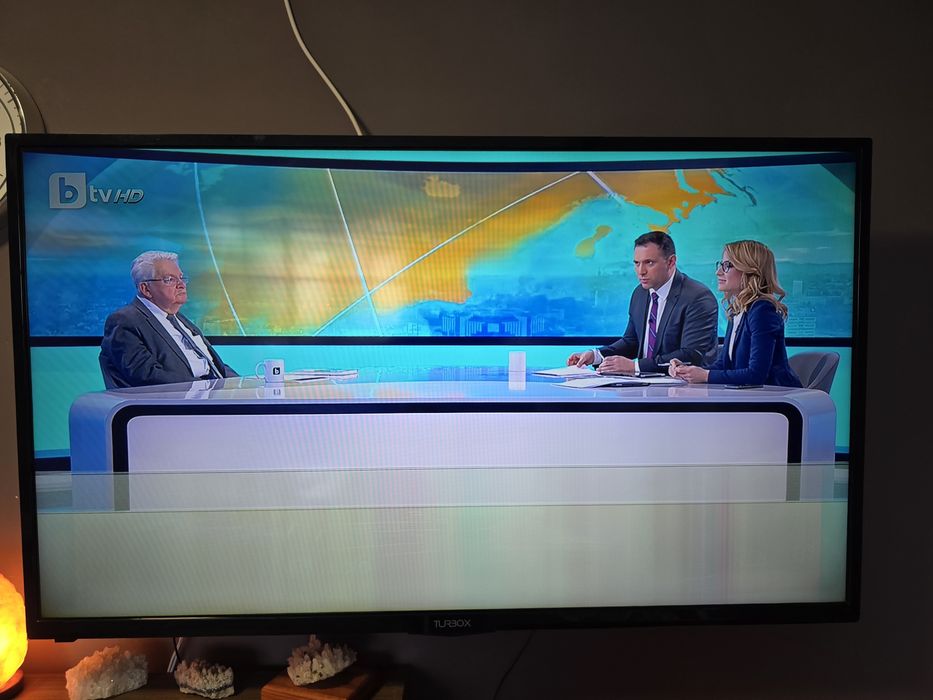 Телевизор Turbo x 50" за ремонт или резервни части / Тв Турбо х 50 инч