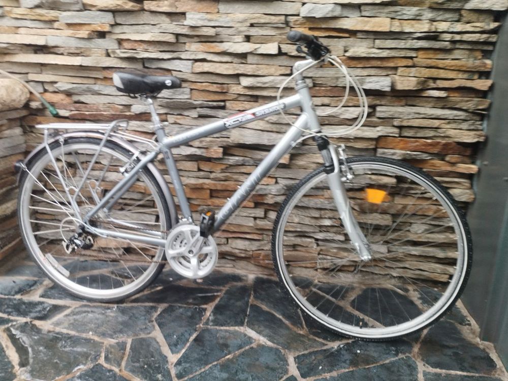 28 цола градски велосипед Giant cupress ex