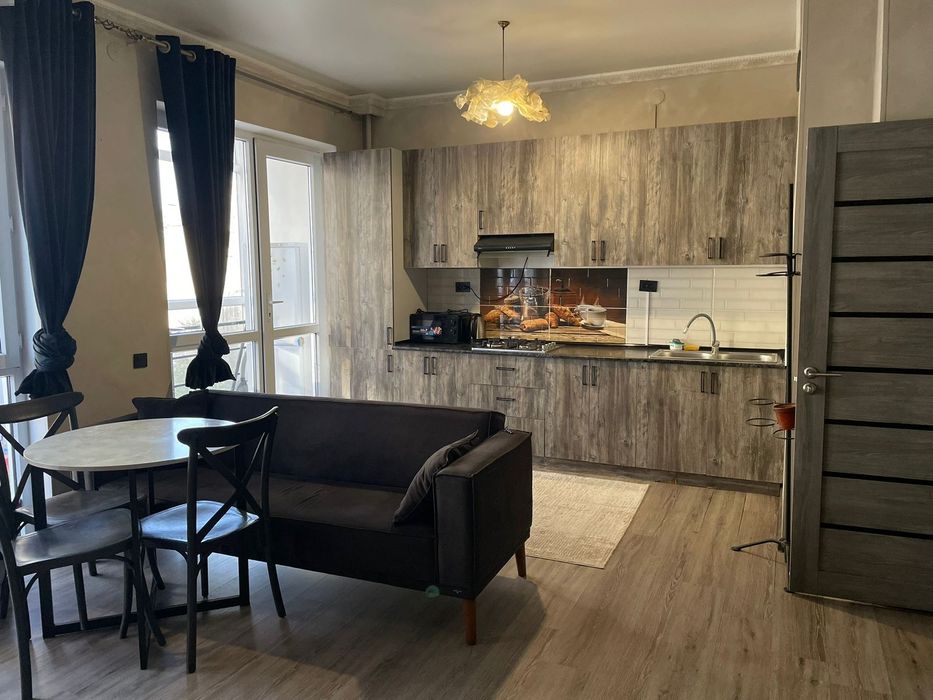 18ый микрорайон 1комн. Посуточно