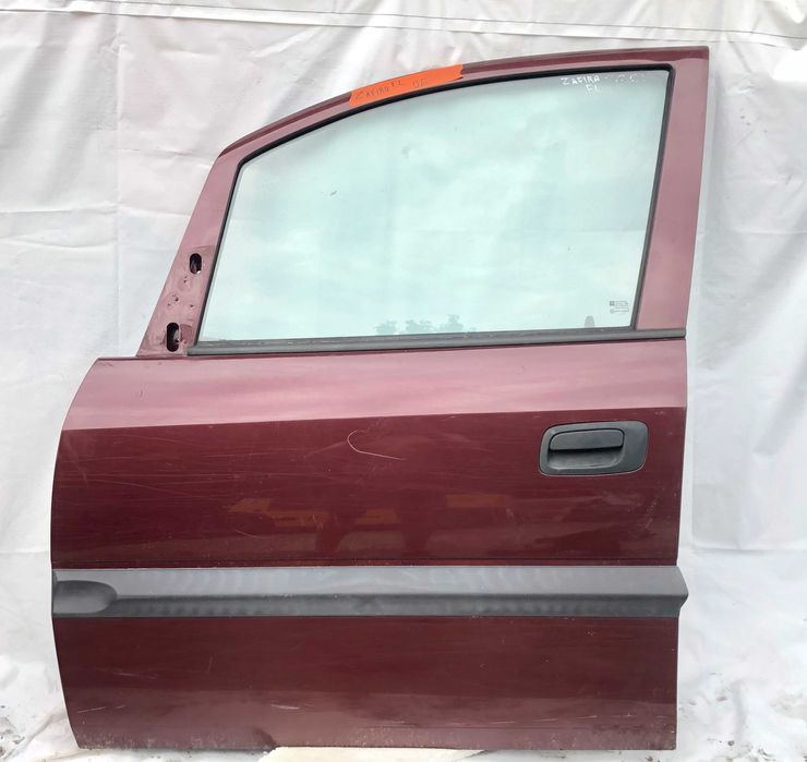 Предна лява врата Opel Zafira A 2004г