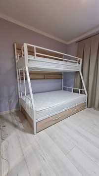 Металлическая двухъярусная кровать для взрослых. Доставка из Алматы.