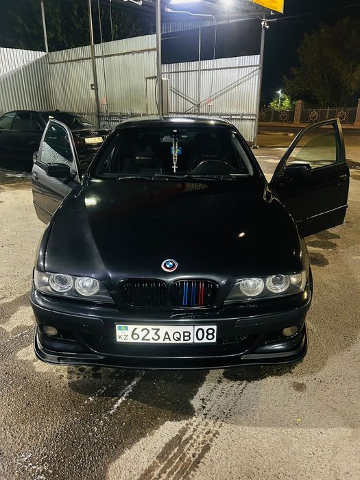 Продам bmw e39 в отличном состоянии