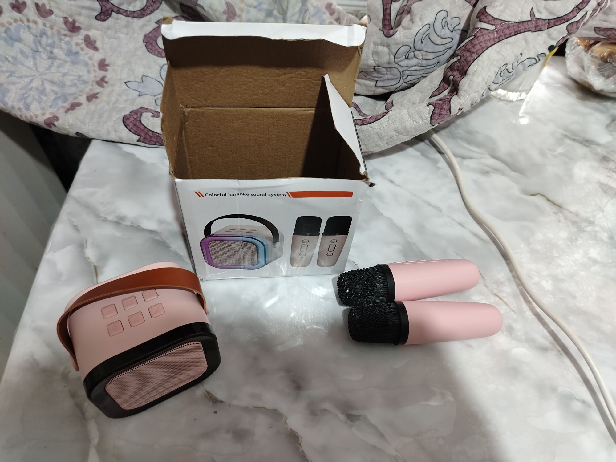 Продам колонкус микрофоном k12