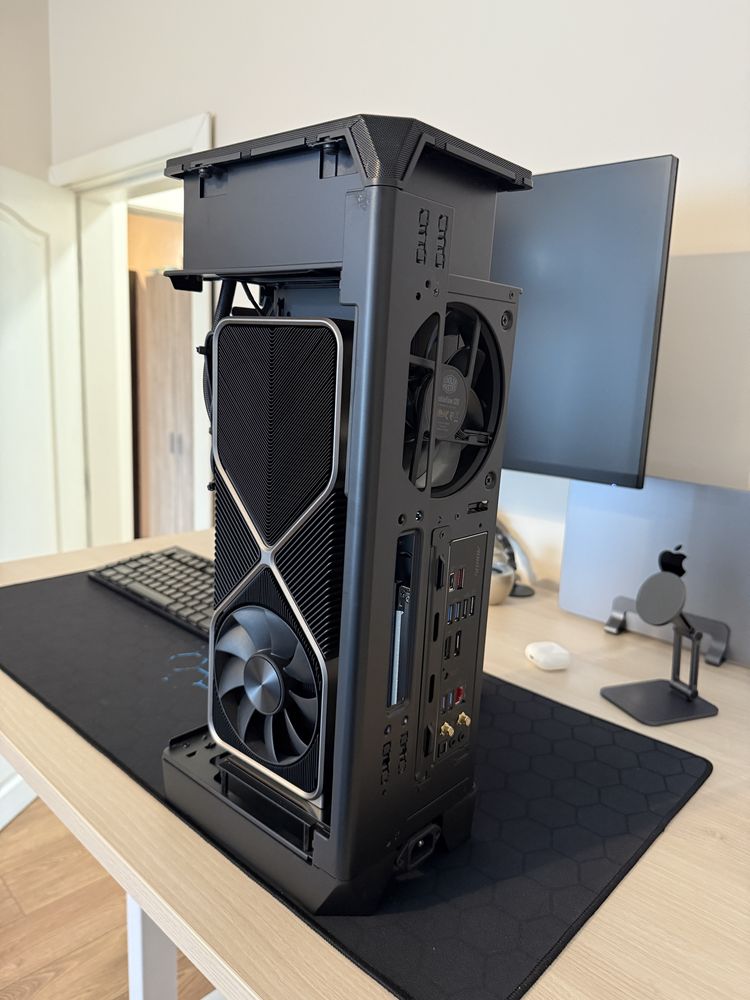 Геймърски компютър RTX 3090 fe гаранция като нов