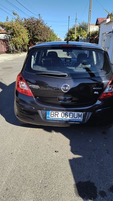Vând Opel CORSA d