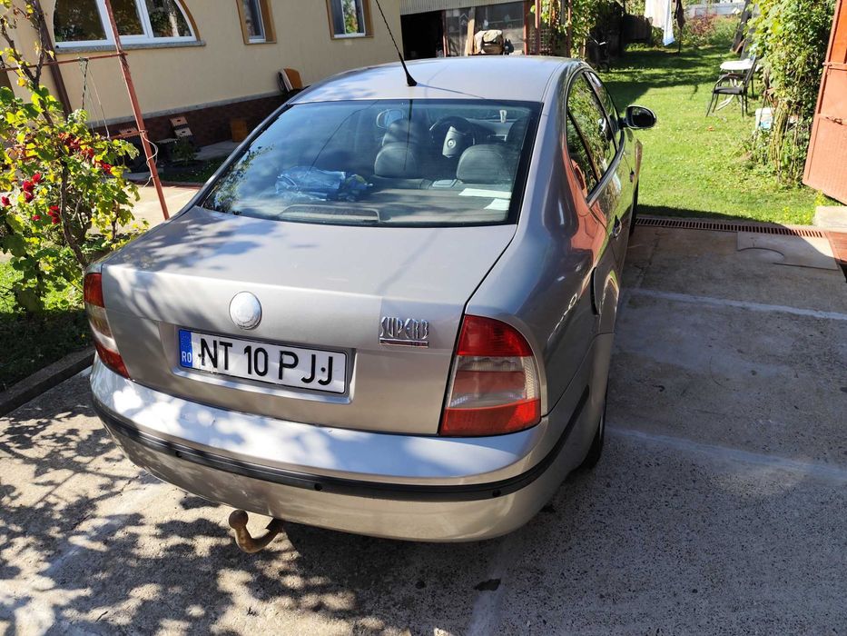 Skoda Superb 2.0 TDI, 140 CP