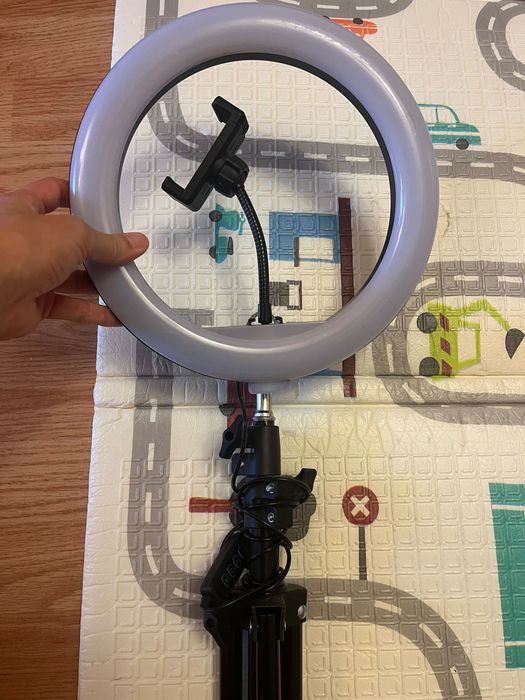 Lampa circulara telefon