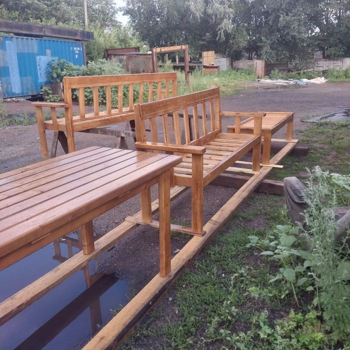 Садовая мебель из чистого дерева