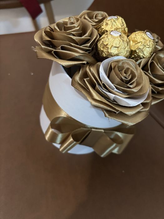 Buchet inedit de trandafiri