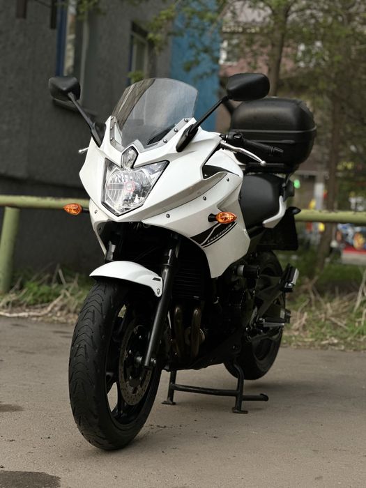 Yamaha XJ6 diversion ABS