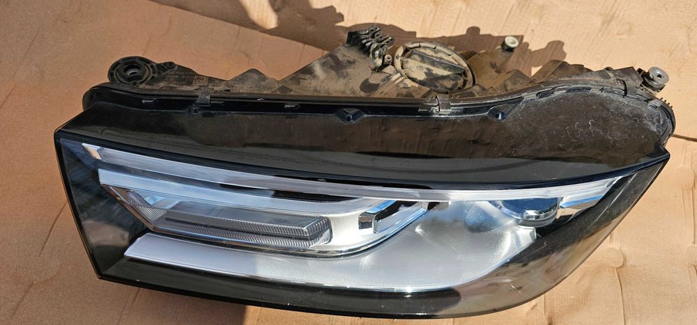 Far stanga Led Xenon Audi Q5 FY 2017 2018 / 2019 2020