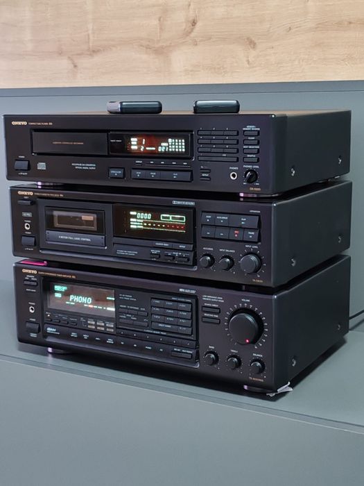 Linie audio ONKYO ,amplituner/cd player/deck