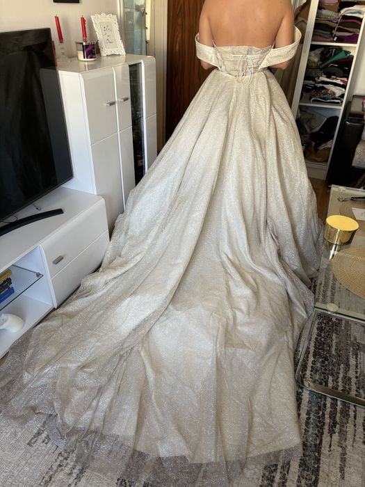 Rochie de mireasa printesa/cinderella cu trena Ayes Moda Haute Couture